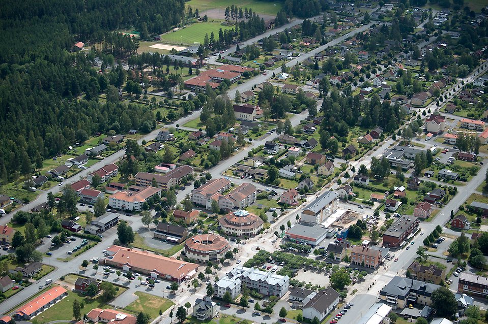 Flygbild över Aneby centrum. 